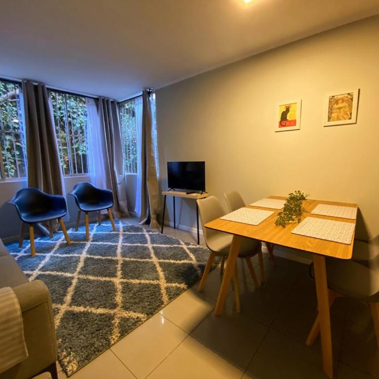 Movistar Arena y Barrio Universitario - Two-Bedroom Apartment - 1