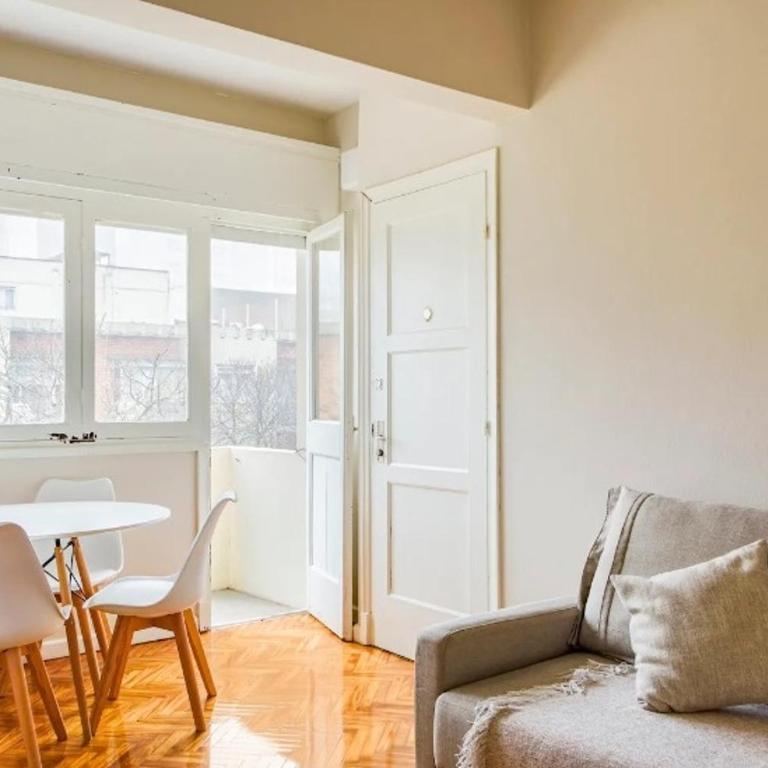 Apartment on 26 de Marzo and Lorenzo Perez - One-Bedroom Apartment - 1