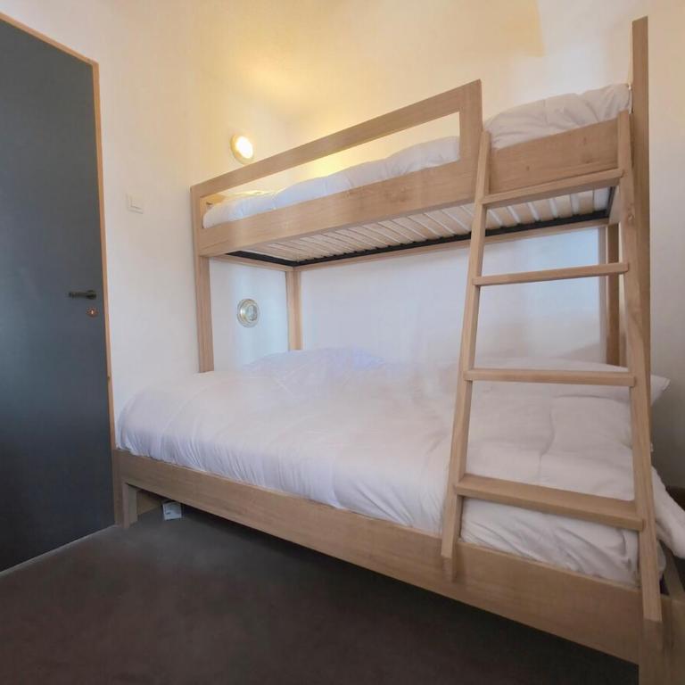 Elégant Duplex F3 coeur de ville - Appartement 2 Chambres - 27