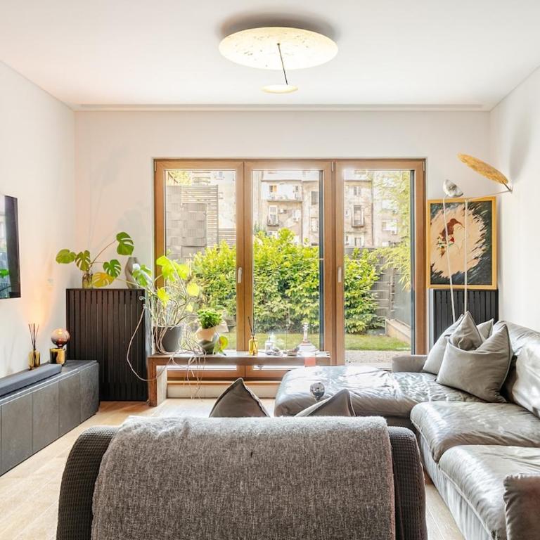 Garden Oasis in City Center - Apartman s 1 Spavaćom Sobom i Vrtom - 1