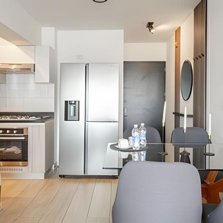 Contemporary Great View - Three-Bedroom Deluxe Apartment - 36