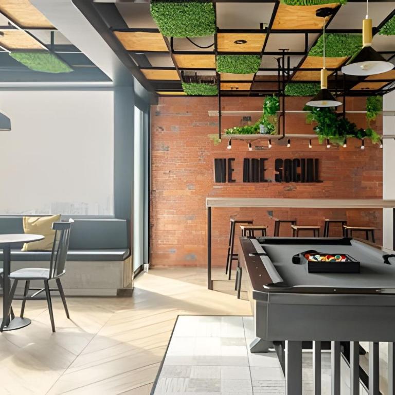 Contemporary Great View - Three-Bedroom Deluxe Apartment - 68