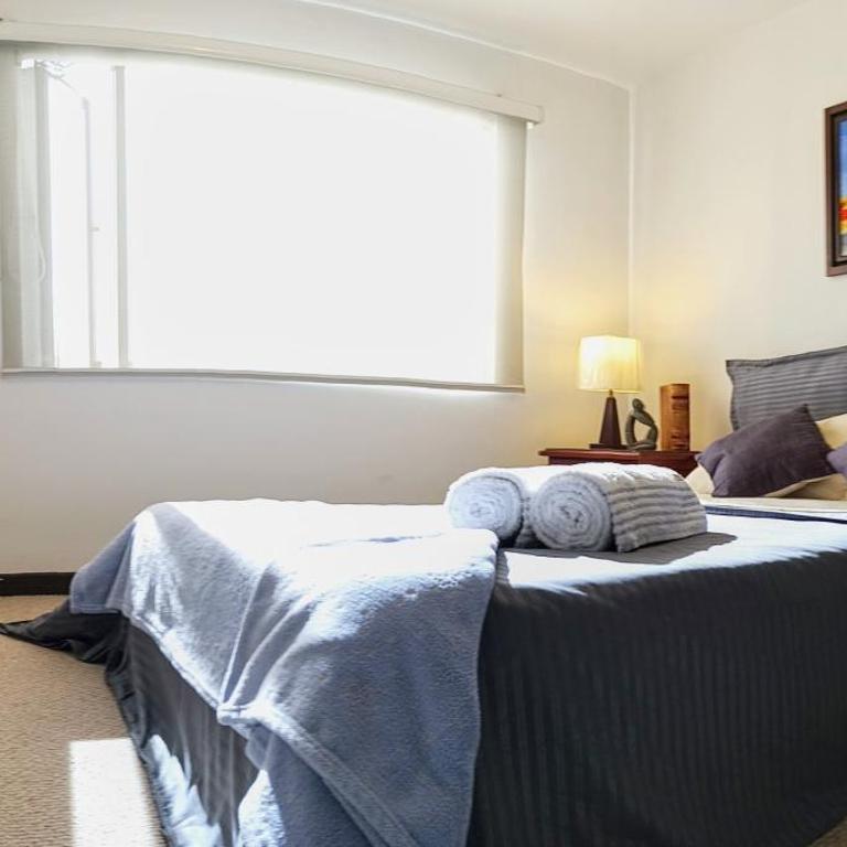 Habitación Privada en Apartamento en Bogotá Norte - Double Room with Private Bathroom - 1