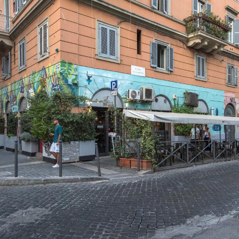 Urban Oasis near Termini, free Parking&Patio, int3 - Appartamento con 2 Camere da Letto - 82