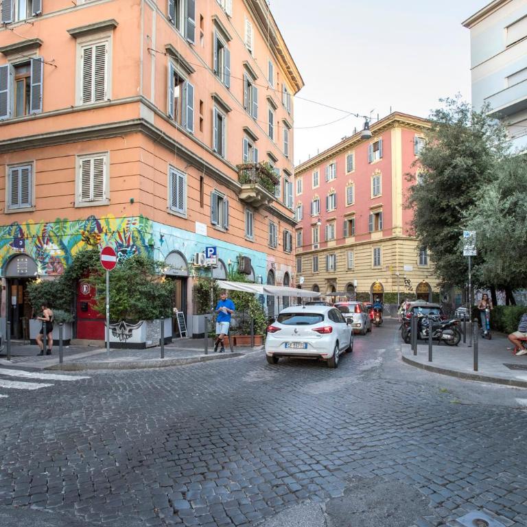 Urban Oasis near Termini, free Parking&Patio, int3 - Appartamento con 2 Camere da Letto - 86