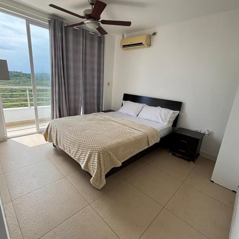 Apartment in Ocean Club-Punta Mar - Villamil Playas - Three-Bedroom Apartment - 11