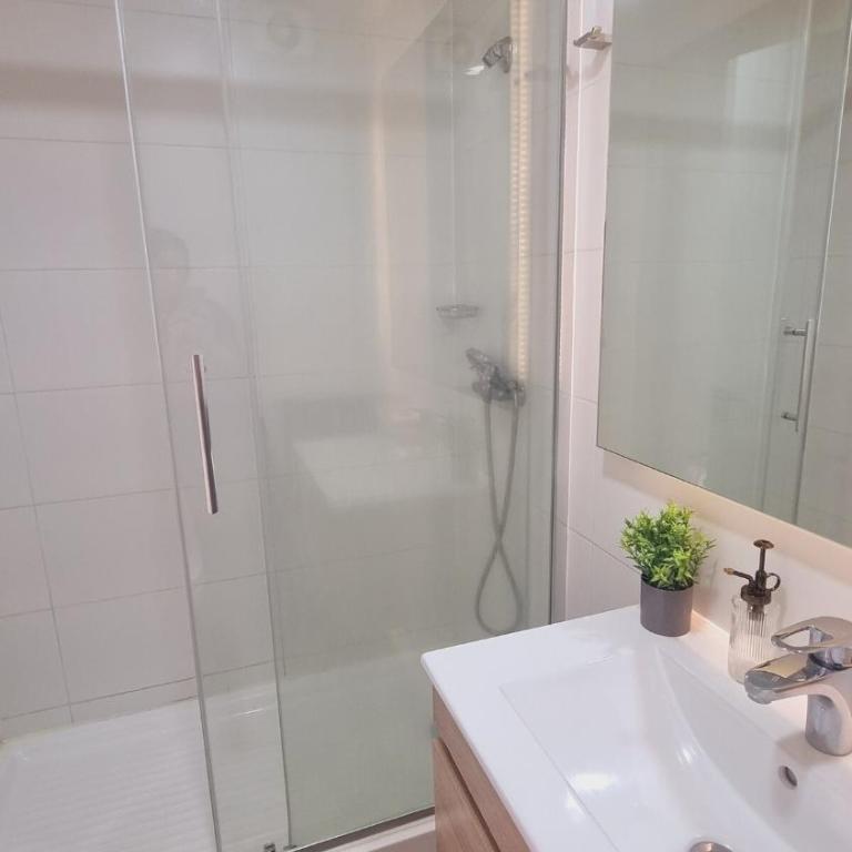 Departamento nuevo en centro de Temuco - Two-Bedroom Apartment - 24