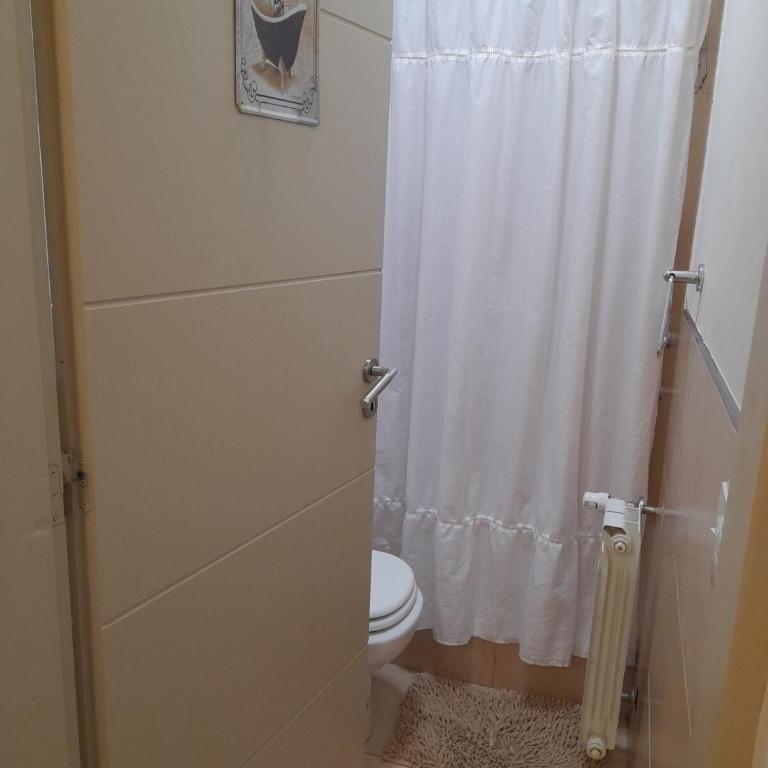 Hermoso monoambiente centrico en Bariloche - Apartamento de 1 dormitorio - 2