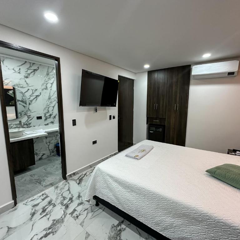 Hotel La Esmeralda Doradal - Double Room with Private Bathroom - 4