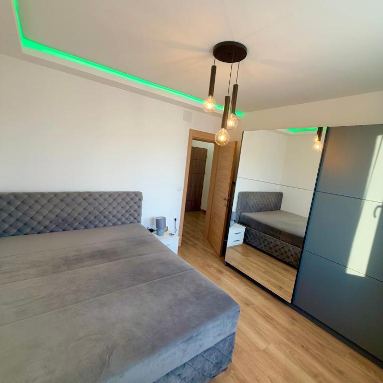 Lux apartment with a park view - One-Bedroom Apartment - 6