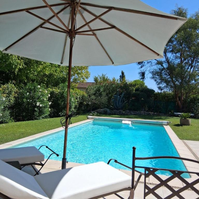 AAD maison de vacances avec piscine - Villa 3 Chambres - 1