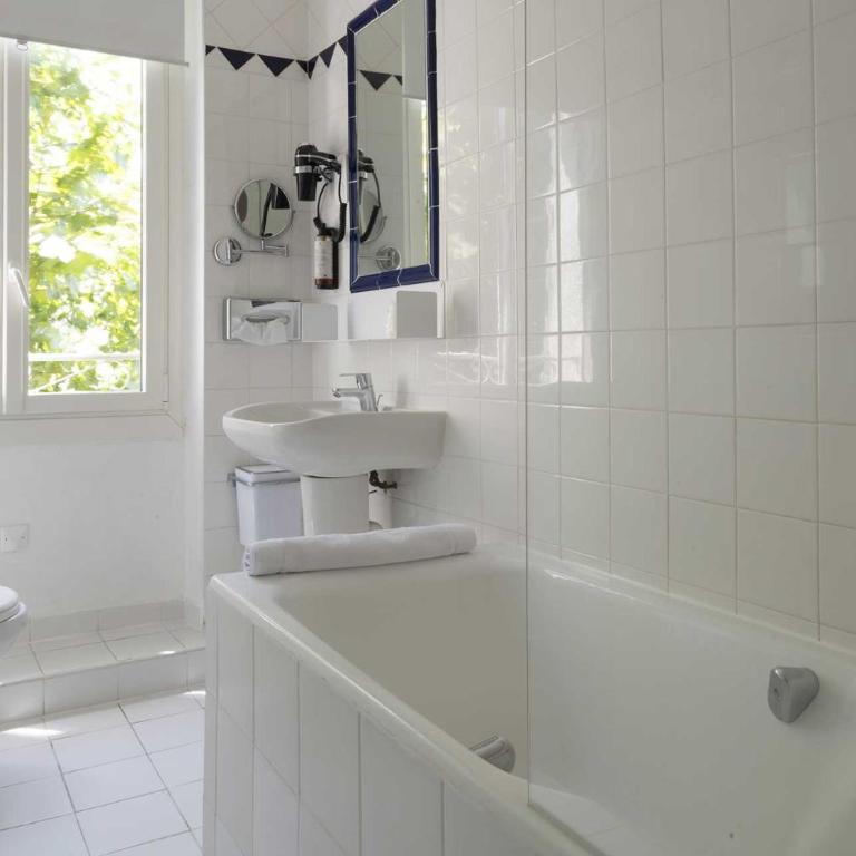 Hotel Burrhus - Chambre Double Standard - 9