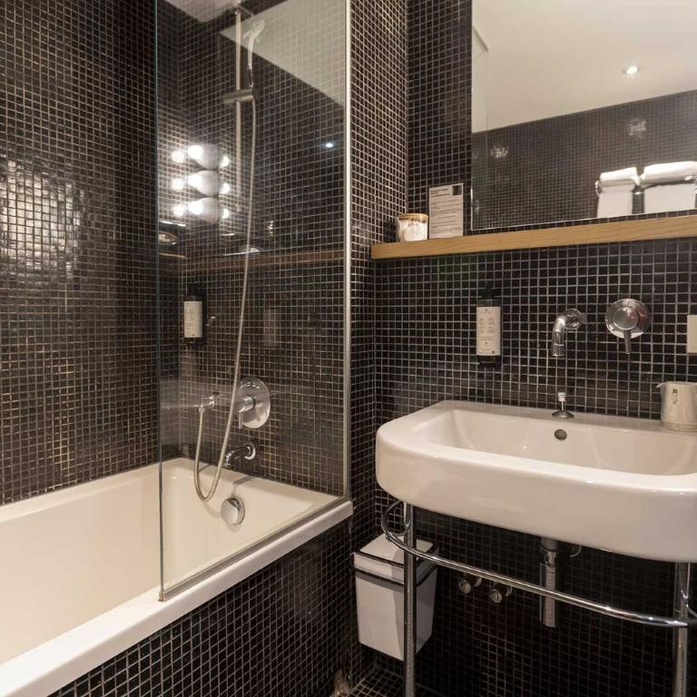 Hotel Burrhus - Chambre Supérieure - 3