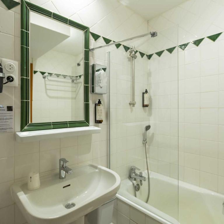 Hotel Burrhus - Chambre Supérieure - 4