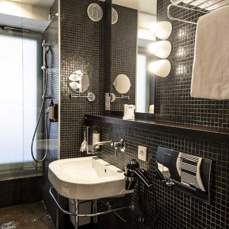 Hotel Burrhus - Petite Chambre Double - 3