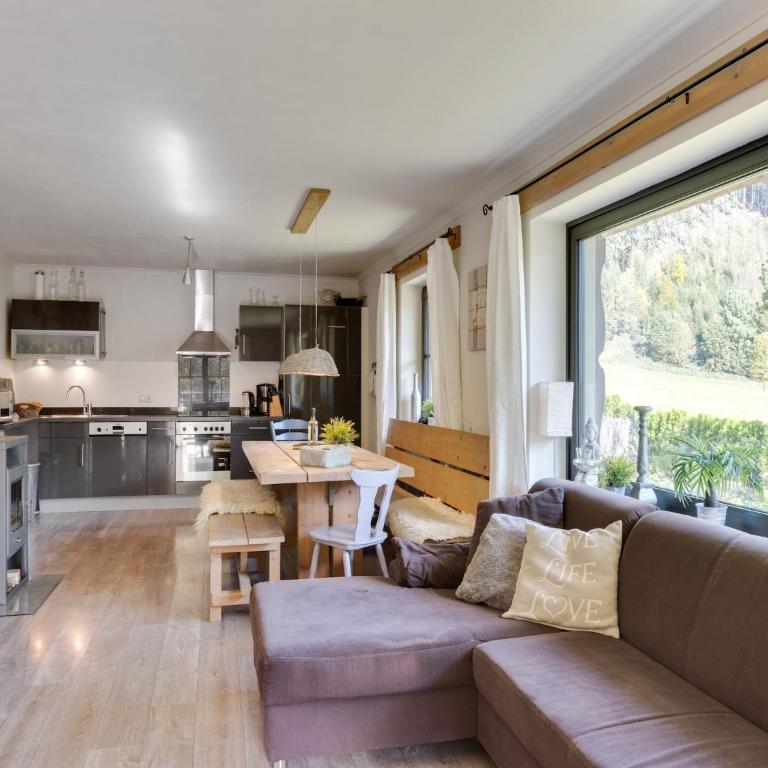 Leogang Chalet near Ski Lift & Bikepark - Chalet mit 2 Schlafzimmern - 1