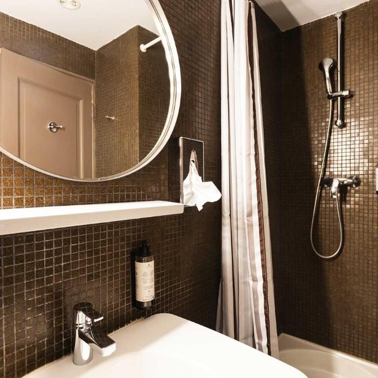 Hotel Burrhus - Petite Chambre Double - 6