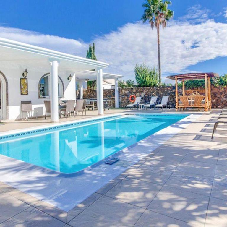 Villa Valdes - Four-Bedroom Villa - 1