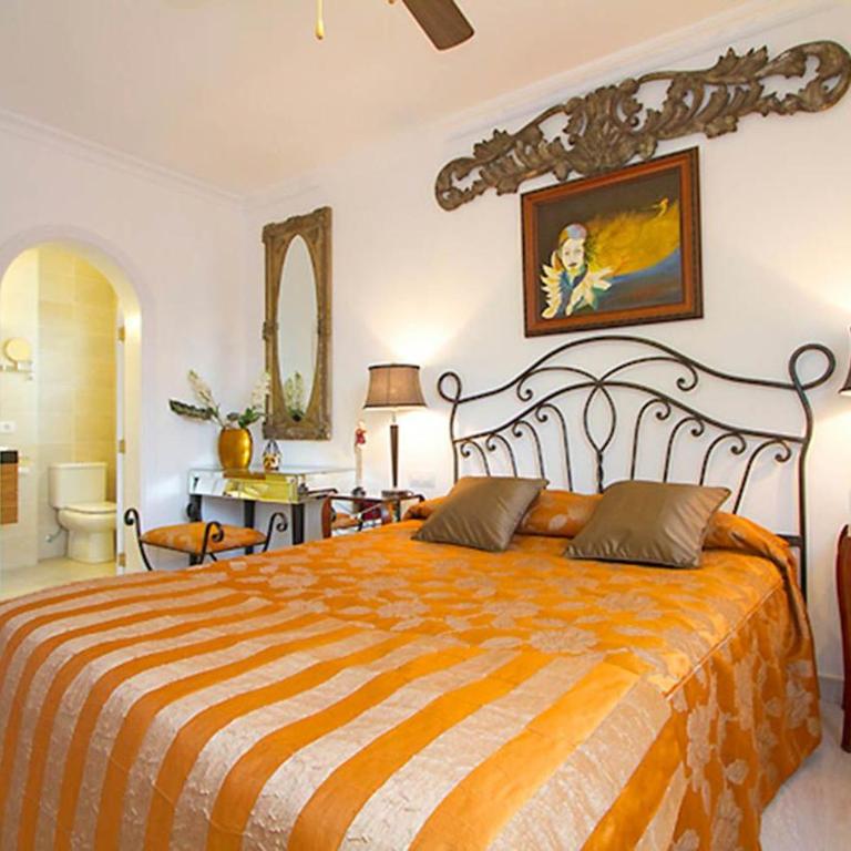Villa Valdes - Four-Bedroom Villa - 3