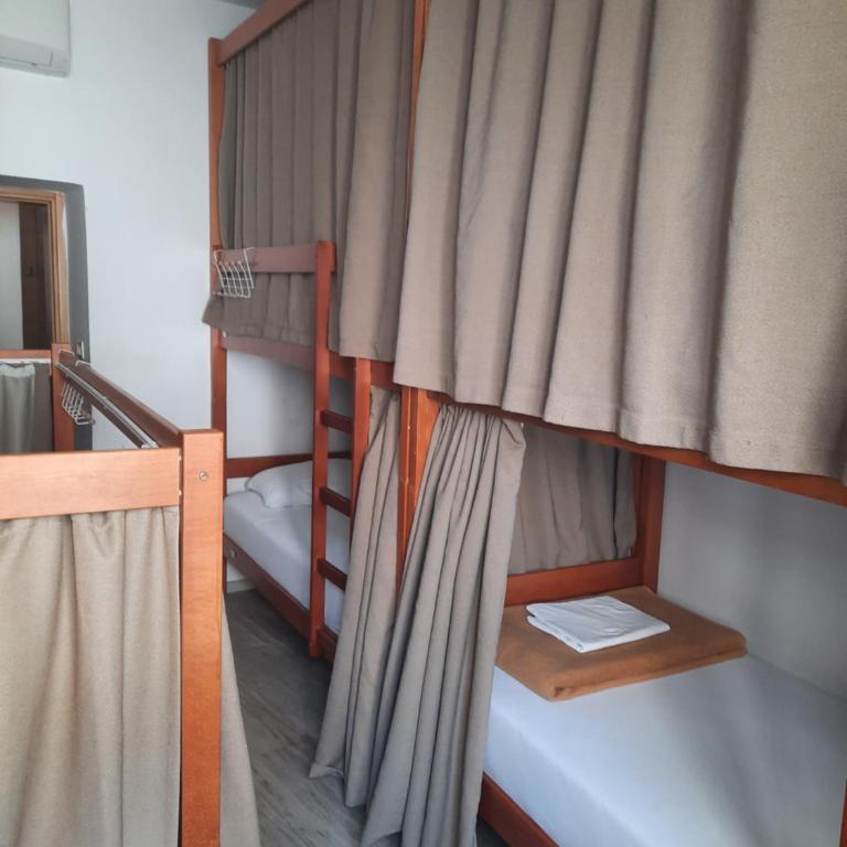 CENTRUM HOSTEL - Bed in 5-Bed Mixed Dormitory Room - 3