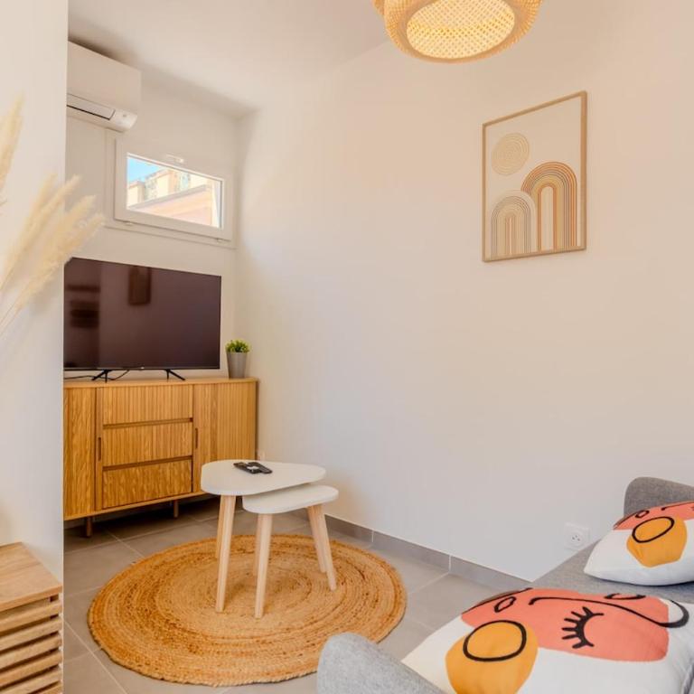 Nice 2 pièces charmant proche port et transports - Appartement 1 Chambre - 17