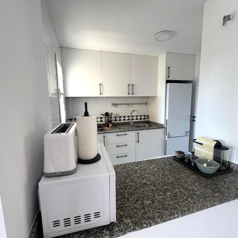 Inmobiliaria Leo Apto Hoyo 18 1 dormitorio - One-Bedroom Apartment - 38