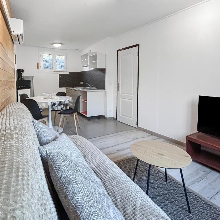 Terrasse, parking & confort au cœur de Carcassonne - Apartment mit 2 Schlafzimmern - 1