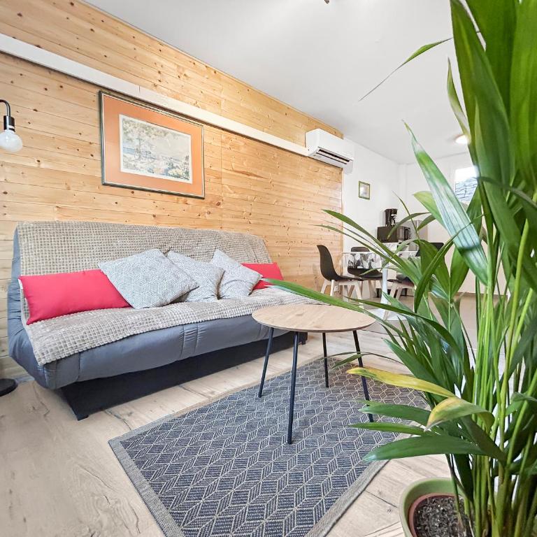 Terrasse, parking & confort au cœur de Carcassonne - Apartment mit 2 Schlafzimmern - 7