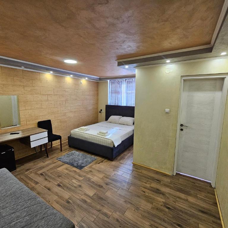 Prenoociste Simke - Deluxe Double Room with Extra Bed - 1