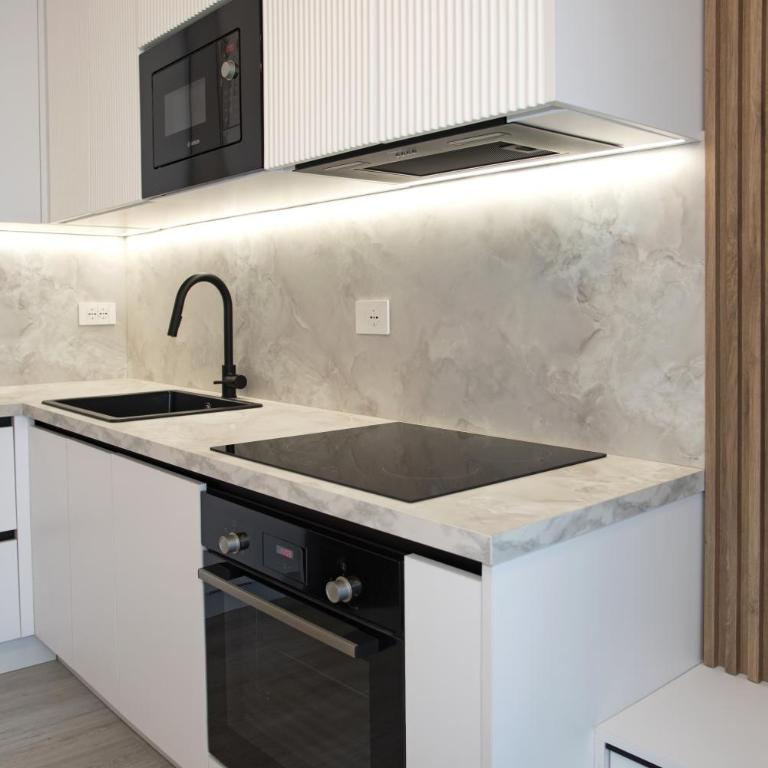 The Three Diamonds - B&B CESENATICO - Appartamento Superior con 1 Camera da Letto e Balcone - 11