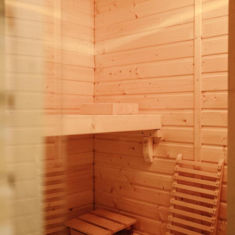 Chalet mit Sauna an der Piste - Apartment mit 3 Schlafzimmern und Bergblick - 54