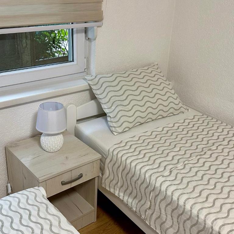 Cozy family apartment - Bjelave - Two-Bedroom Apartment - 13