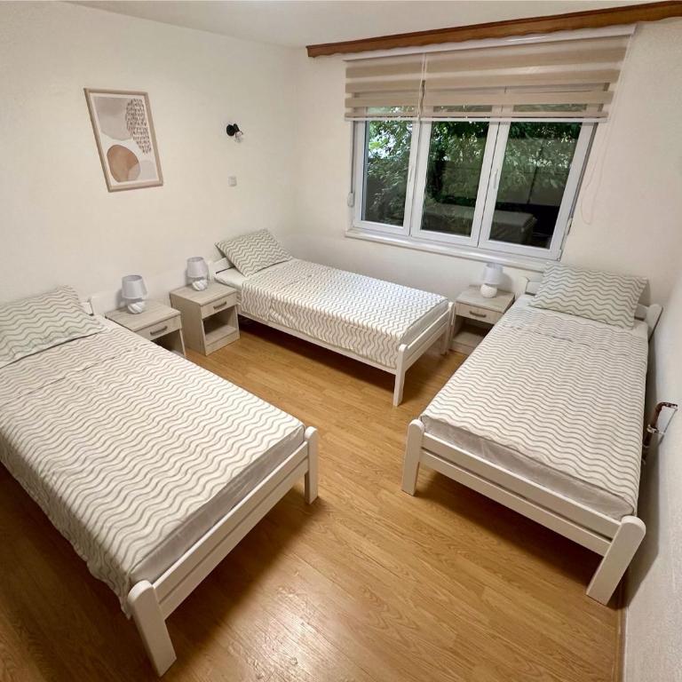Cozy family apartment - Bjelave - Two-Bedroom Apartment - 11