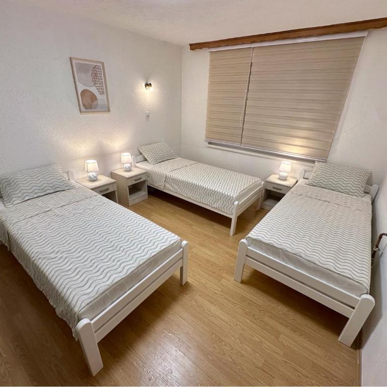 Cozy family apartment - Bjelave - Two-Bedroom Apartment - 10