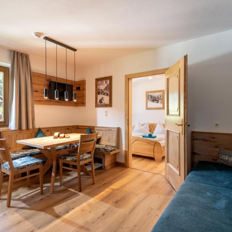 Appartements Andrea Cäciel - Alpline Appartements KG - Apartment mit Balkon - 4