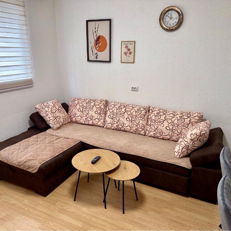 Cozy family apartment - Bjelave - Two-Bedroom Apartment - 3