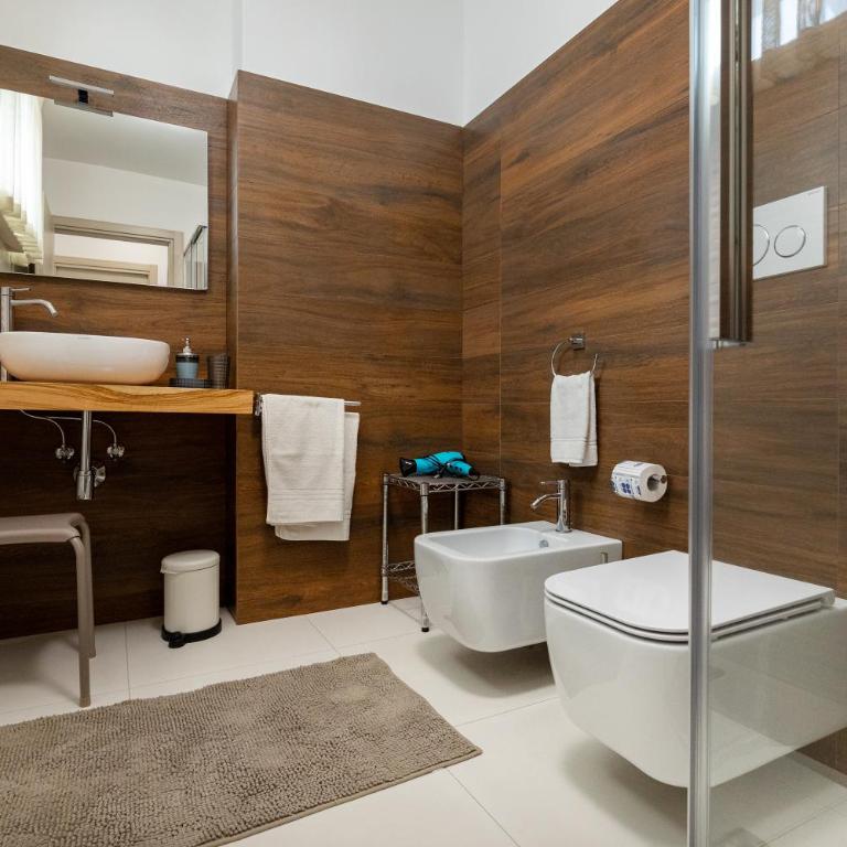 Zaffiro Lavico rooms Etna nature sea - Camera Familiare Superior - 4