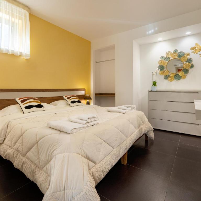 Zaffiro Lavico rooms Etna nature sea - Camera Familiare Superior - 5