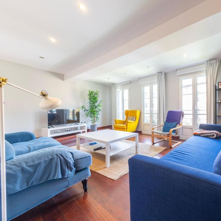Precioso,Amplio y Céntrico Calle San Antonio,reformado, al Lado de la Catedral de Oviedo - Apartamento de 2 dormitorios - 12