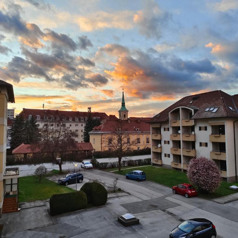 Grünerbalkon Ferienappartement - Apartment mit 1 Schlafzimmer - 2