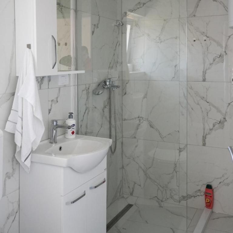 Pausse - Apartman sa 1 Spavaćom Sobom - 9