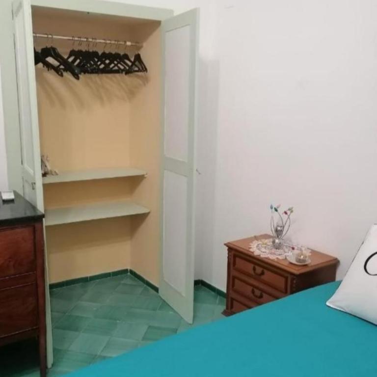 POSITANO CENTRAL HOUSE free wi-fi and air condition - Ampia Camera Matrimoniale - 1
