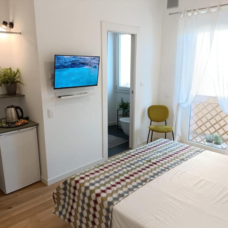 Beija Flor Rooms Cagliari - Camera Matrimoniale con Bagno Privato - 9