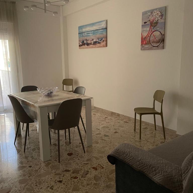 Il Sole di Palermo - Appartamento con 2 Camere da Letto e Vista Città - 11