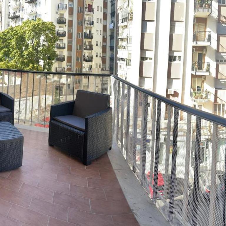 Il Sole di Palermo - Appartamento con 2 Camere da Letto e Vista Città - 9