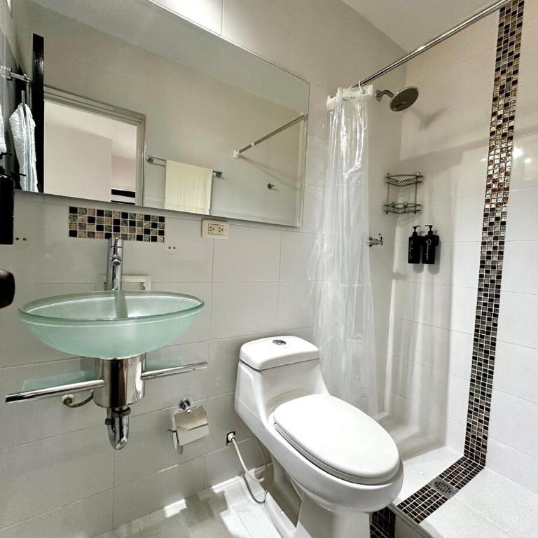 Spacious apartment in the center of Neiva - Apartamento de 3 dormitorios - 4