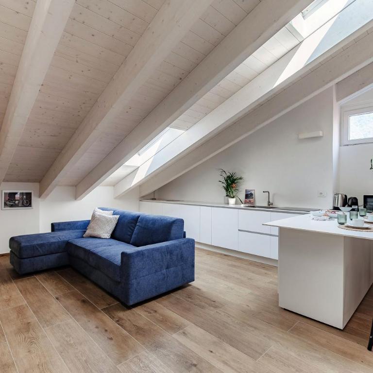 Amazing Attic on Lake Como Harbour - Appartamento Deluxe con 1 Camera da Letto - 2