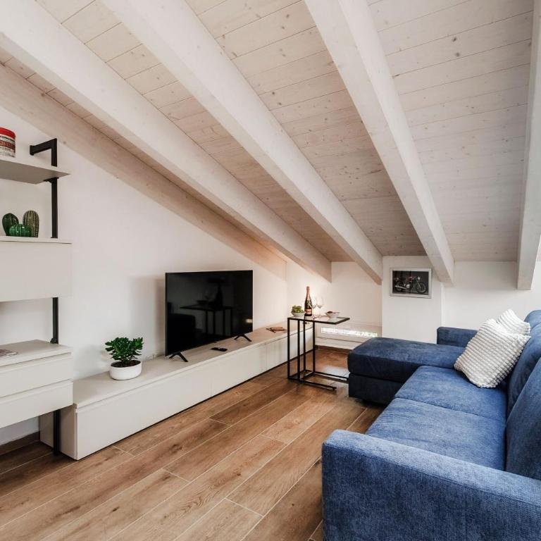 Amazing Attic on Lake Como Harbour - Appartamento Deluxe con 1 Camera da Letto - 23