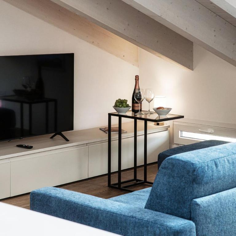 Amazing Attic on Lake Como Harbour - Appartamento Deluxe con 1 Camera da Letto - 40