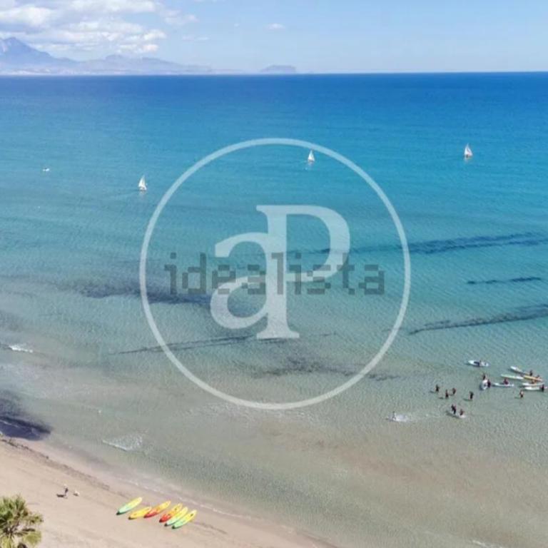 Espectacular Suite Privada a pie de playa y mar en CHALET ROQUETES - Apartment with Sea View - 6